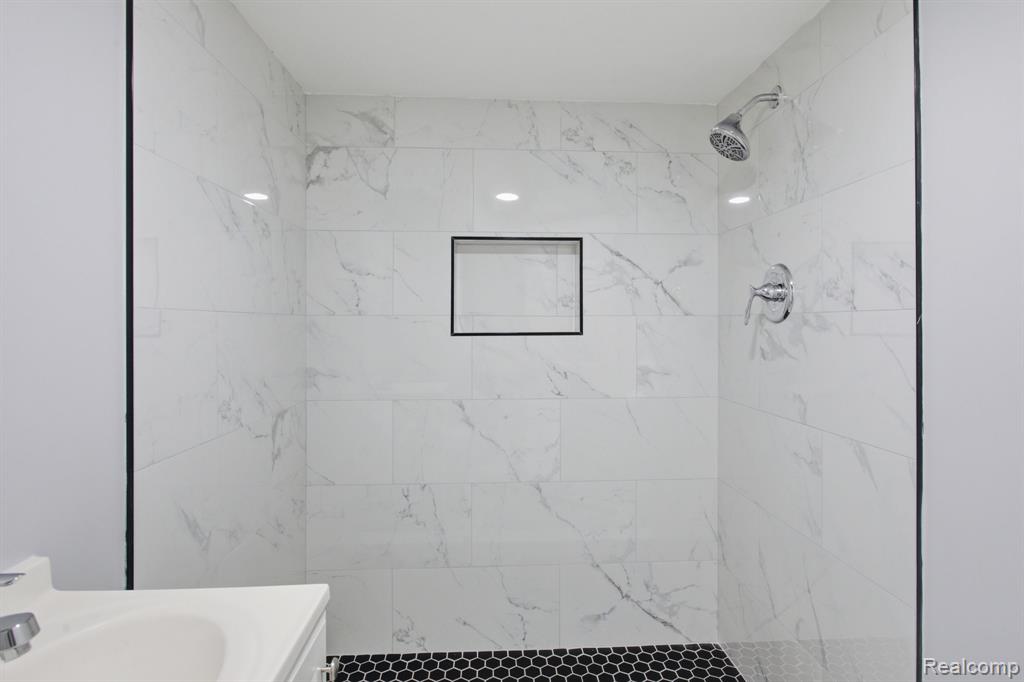 4685 Julius Boulevard, Westland, MI 48186 — Photo 29