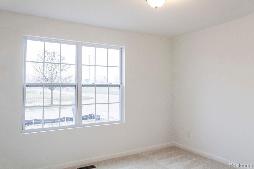 58187 KINCAID Street, New Haven, MI, 48048