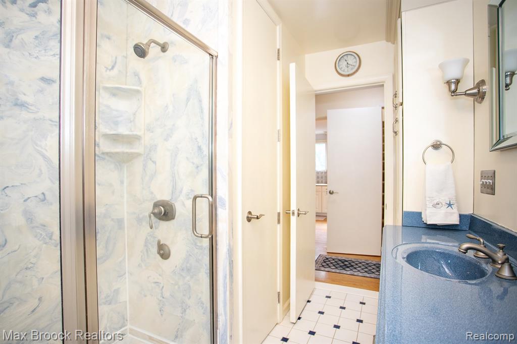 26725 Humber Street, Huntington Woods, MI — Photo 20