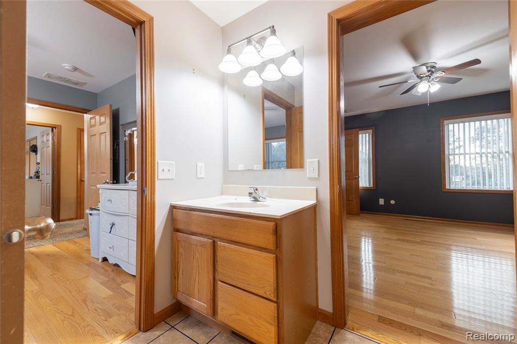 28101 Elwell Road, Belleville, MI 48111 — Photo 28