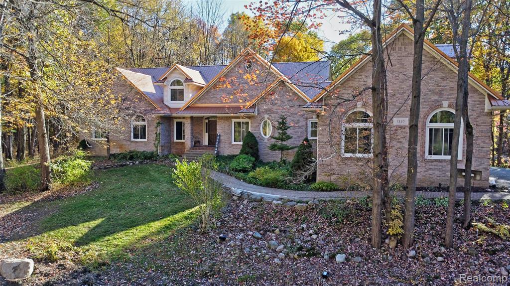 1320 Hosner Road, Oxford, MI 48370 — front exterior