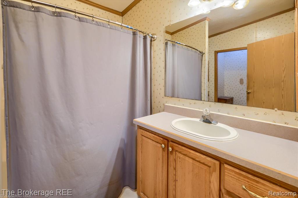 8247 N Center Road, Mount Morris, MI 48458 — Photo 34