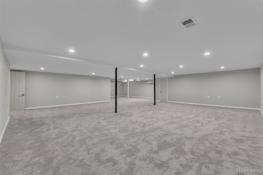 5310 Pond Bluff Drive, West Bloomfield, MI 48323 — Photo 63