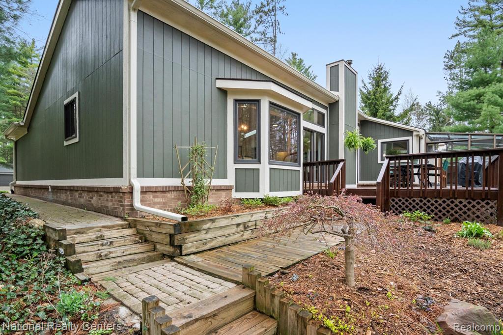 4049 PINESTEAD Drive, Commerce Twp, MI 48390 — Photo 57