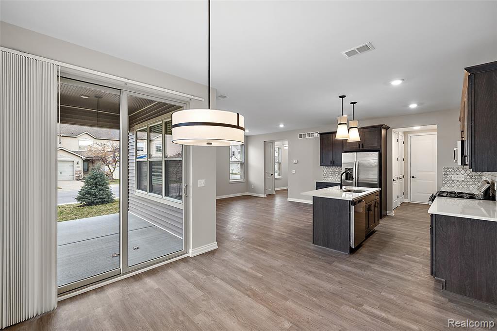 11374 Langfeld Spur, Brighton, MI, 48116