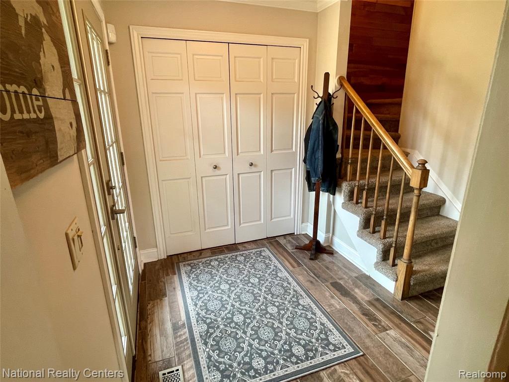 48104 COLONY FARM CIR, Plymouth, MI 48170 — Photo 7