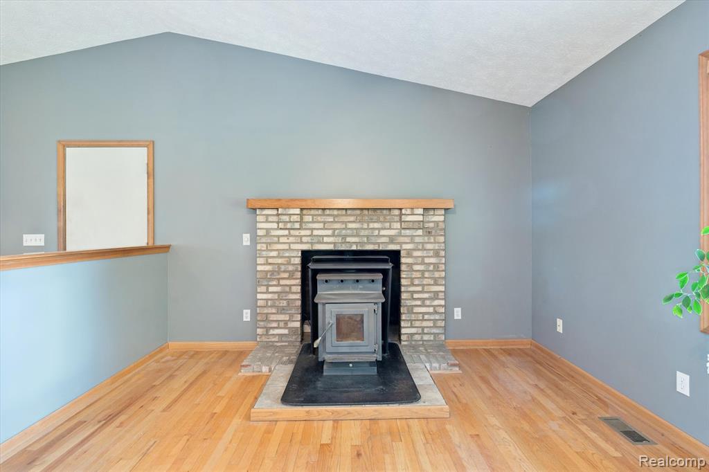 5920 W Coon Lake Road, Howell, MI 48843 — Photo 11