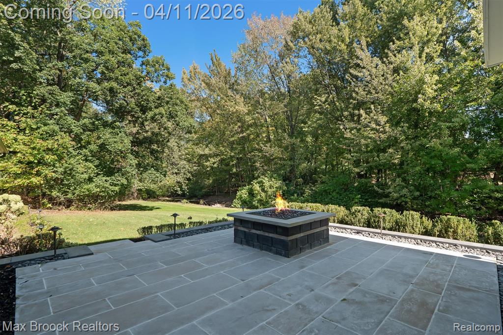 5190 Clarendon Crest Street, Bloomfield Hills, MI, 48302