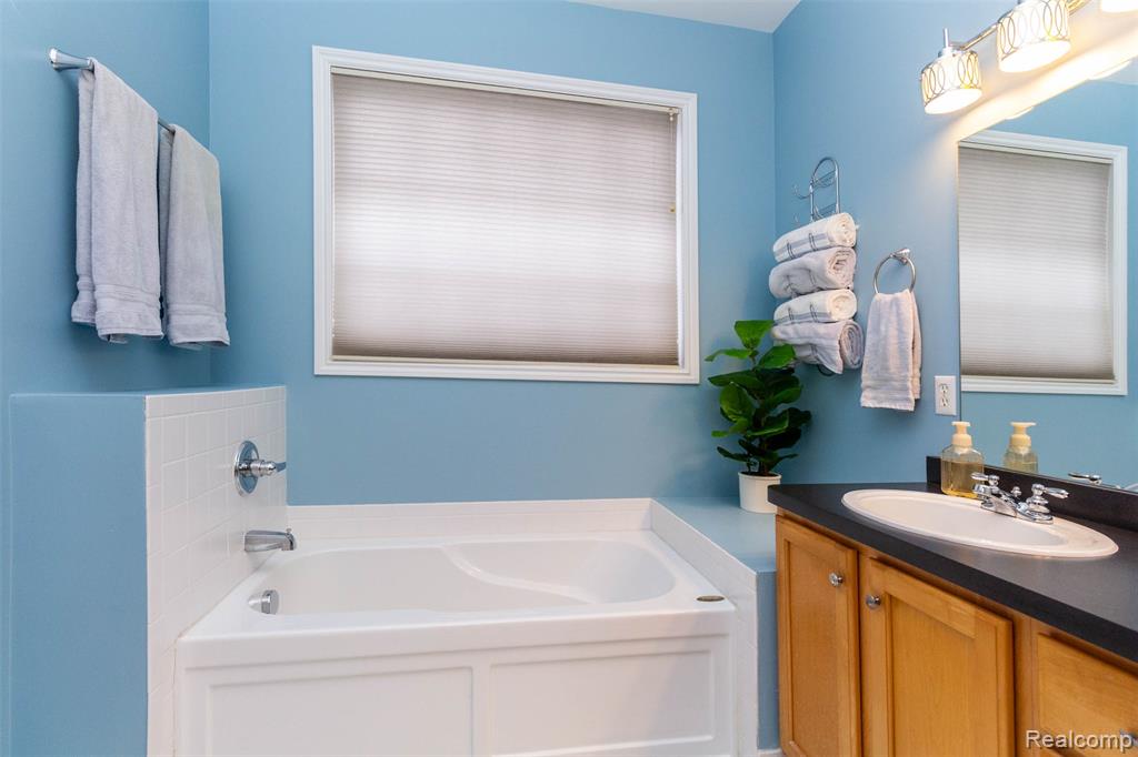 50413 Monroe Street, Canton, MI 48188 — Photo 26