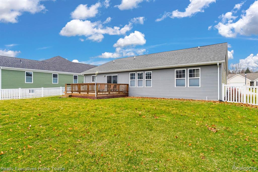 4080 Lancaster Drive, Fort Gratiot, MI 48059 — Photo 35