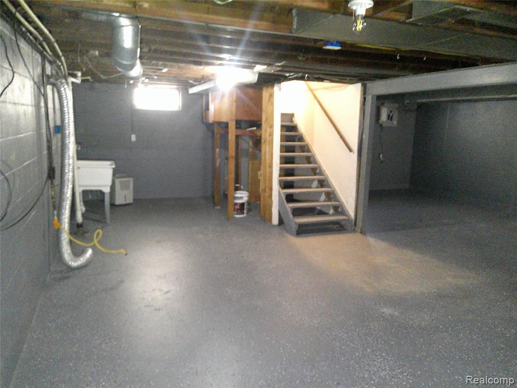 846 W Hemphill Road, Flint, MI 48507 — Photo 19