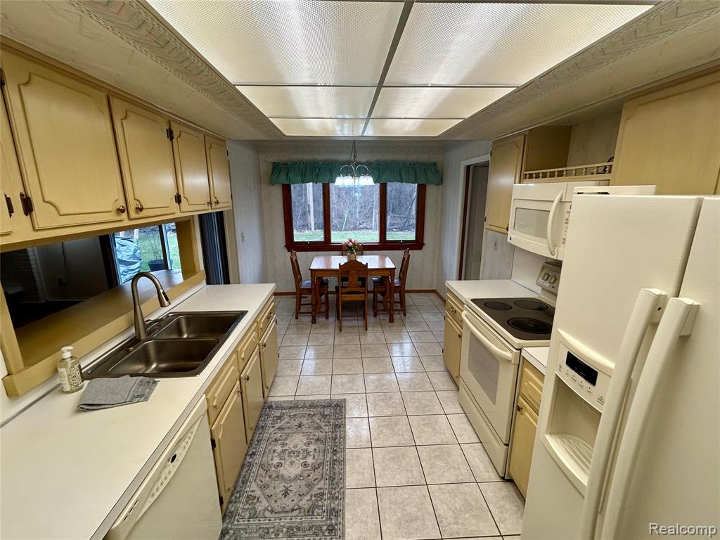 443 Boutell Drive, Grand Blanc, MI 48439 — Photo 6