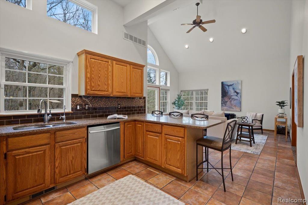 845 Rowlinson Lane, Ortonville, MI 48462 — Photo 23