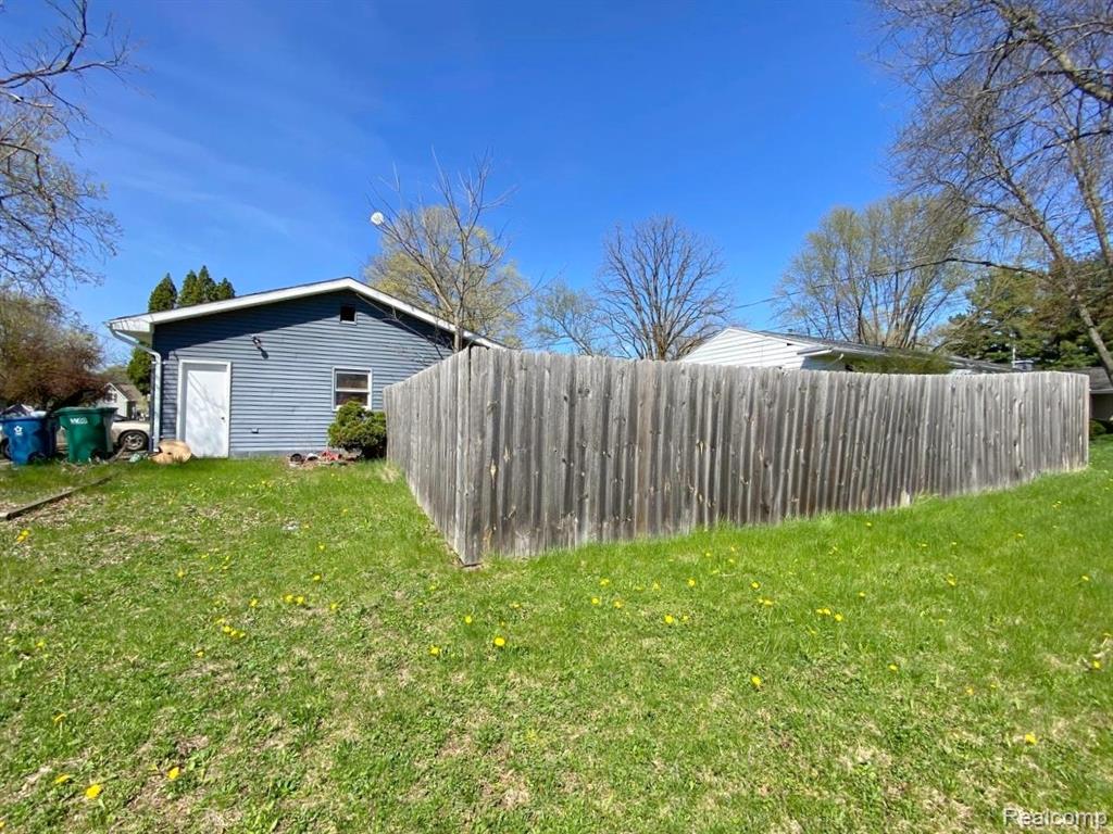 405 S East Street, Eaton Rapids, MI 48827 — Photo 20