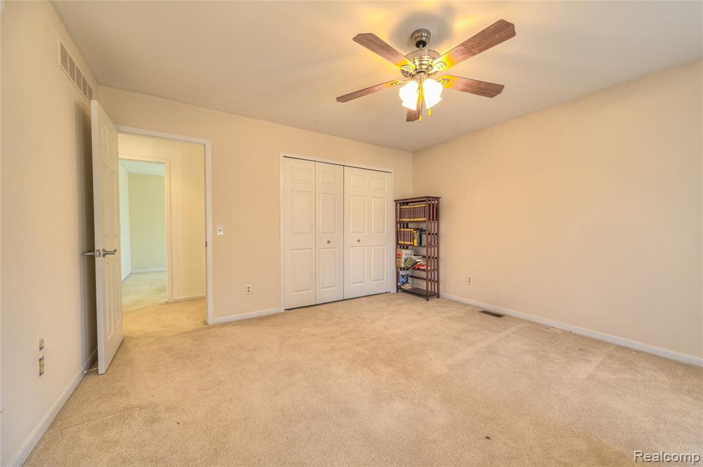 6460 Charles Drive, West Bloomfield, MI — Photo 45