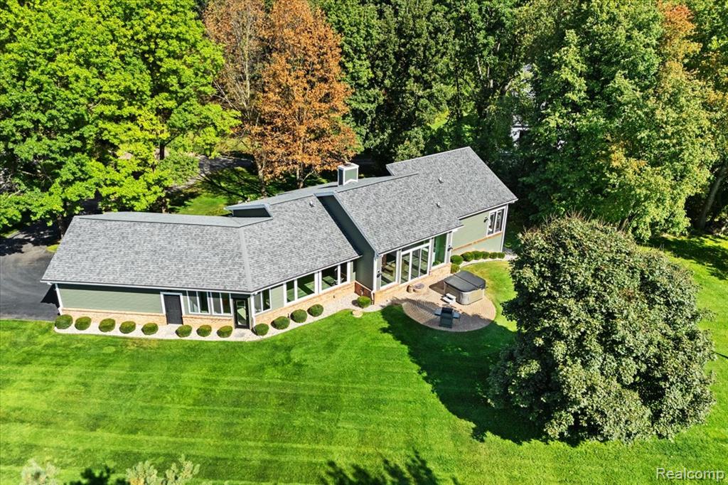 12002 Renfrew Court, Hartland, MI 48353 — Photo 5