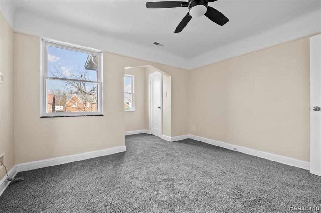 4323 Kensington Avenue, Detroit, MI 48224 — Photo 29