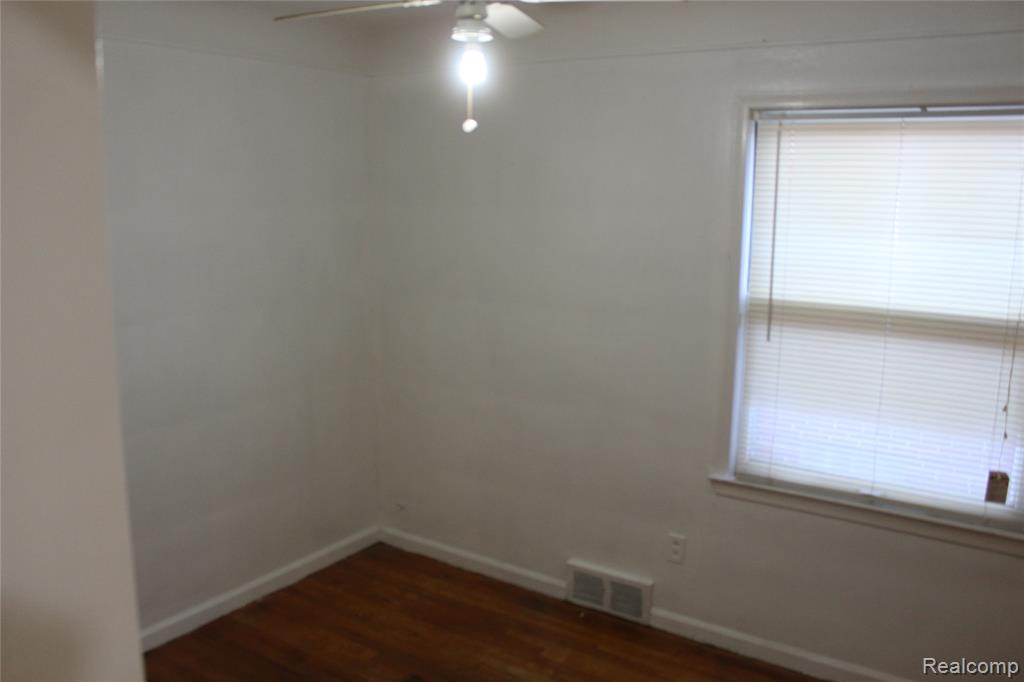 20310 Annchester Road, Detroit, MI 48219 — Photo 6