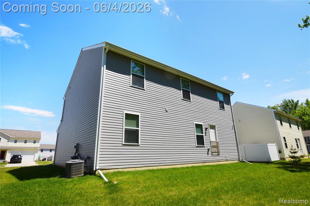 2288 Hunter Lane, Burton, MI 48519 — Photo 3