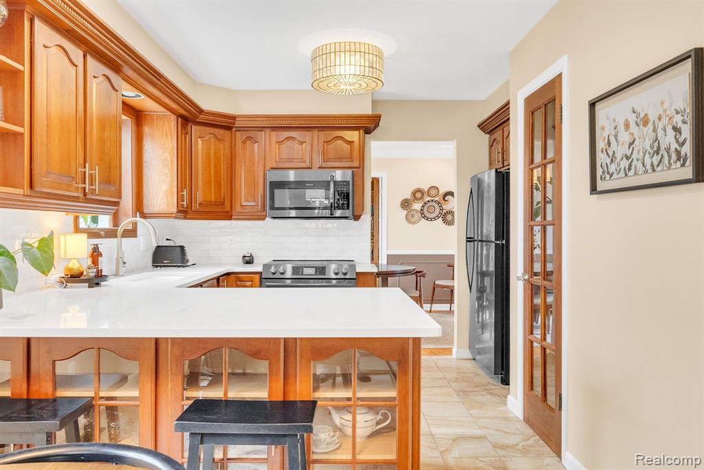8482 BELLE BLUFF Drive, Grand Blanc, MI 48439 — Photo 22