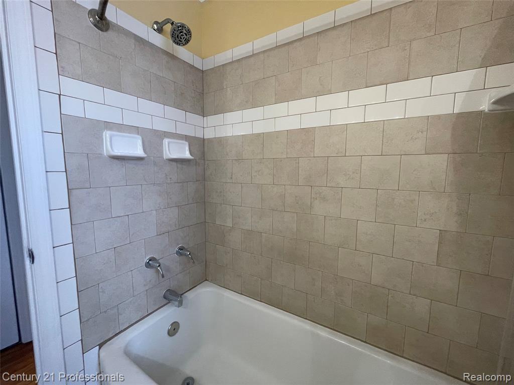 4815 Mildred Street, Wayne, MI 48184 — Photo 9