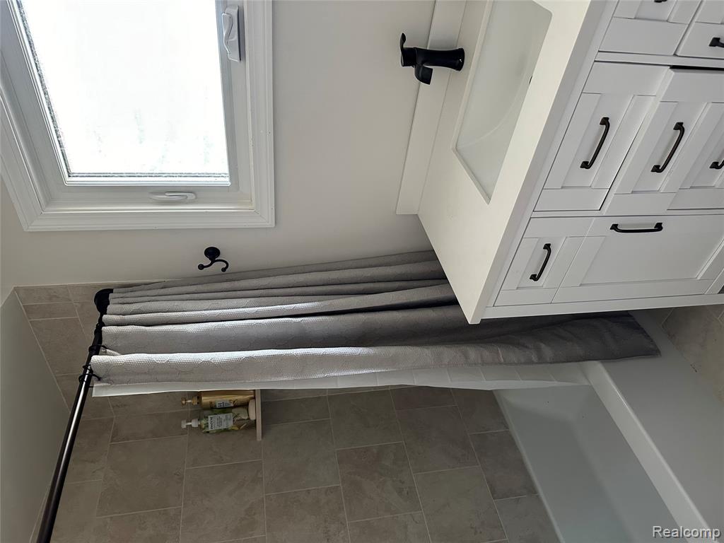 1700 Hamilton Drive, Bloomfield, MI 48302 — Photo 23