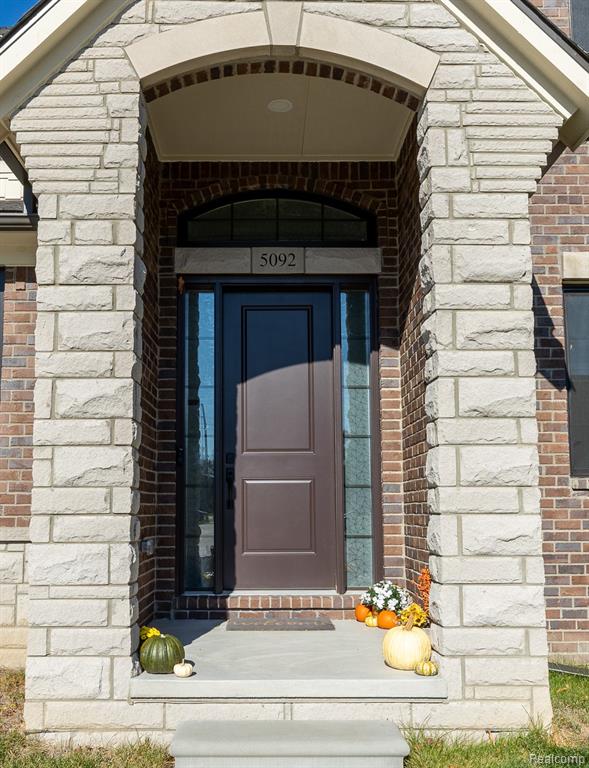 5092 Westminster Avenue, Troy, MI 48085 — Photo 4