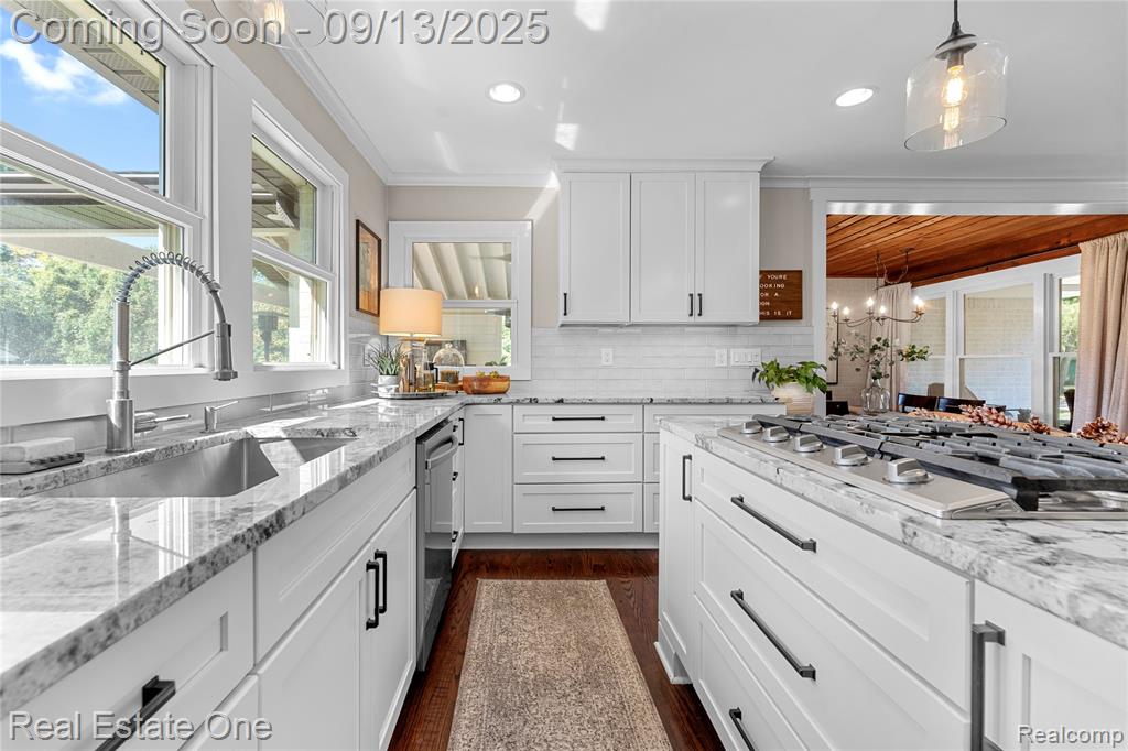 9175 Byromar Lane, Grosse Ile, MI 48138 — Photo 13