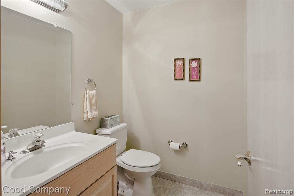 51414 Pinewood Drive, Macomb, MI 48042 — Photo 25