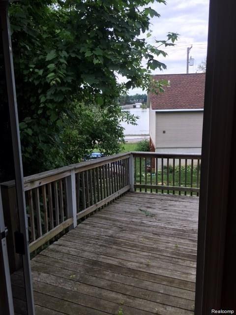 74 Odanah Street, Lake Orion, MI 48362 — Photo 16