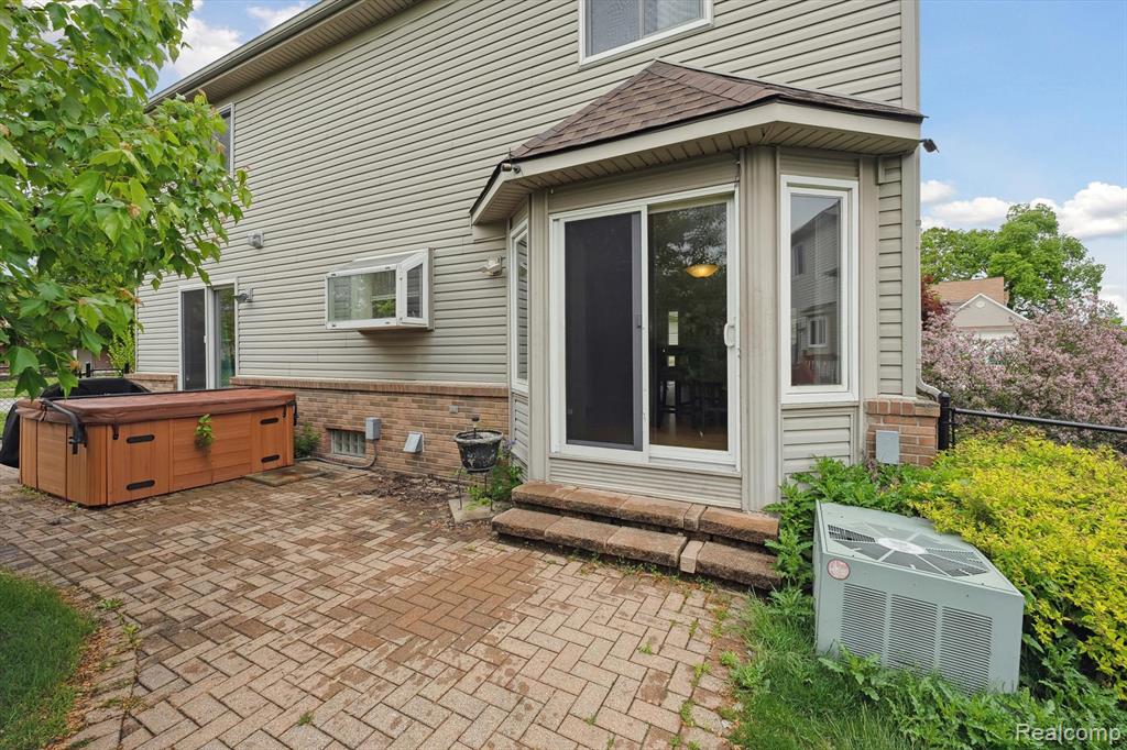 7366 MEADOW Lane, Ypsilanti, MI 48197 — Photo 40