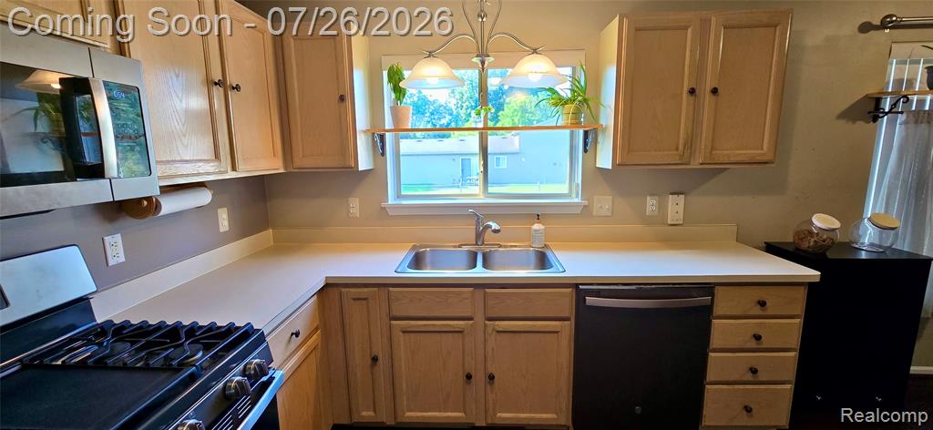 977 Town Trail, Pinckney, MI 48169 — Photo 11