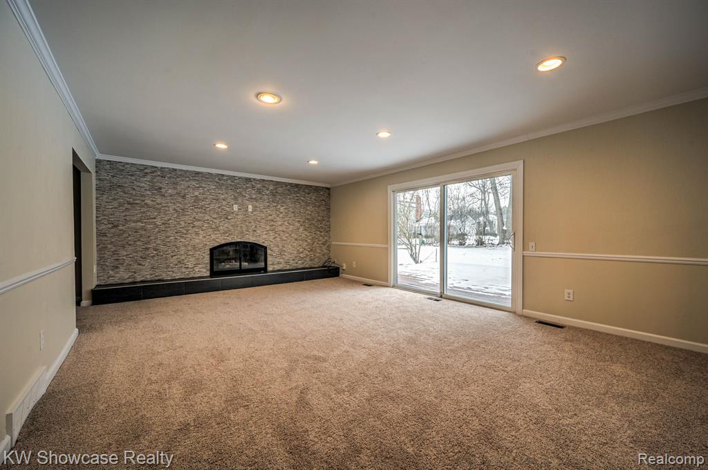 4238 STILL MEADOW Lane, West Bloomfield, MI 48323 — Photo 20