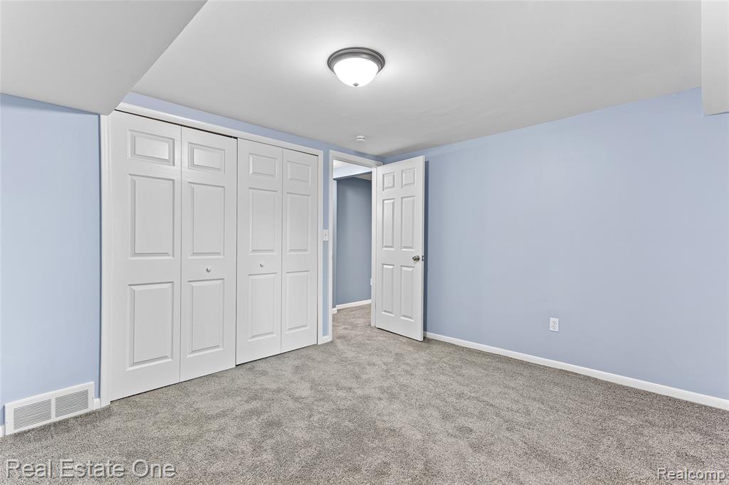 2509 Golden Shores Drive, Fenton, MI 48430 — Photo 22