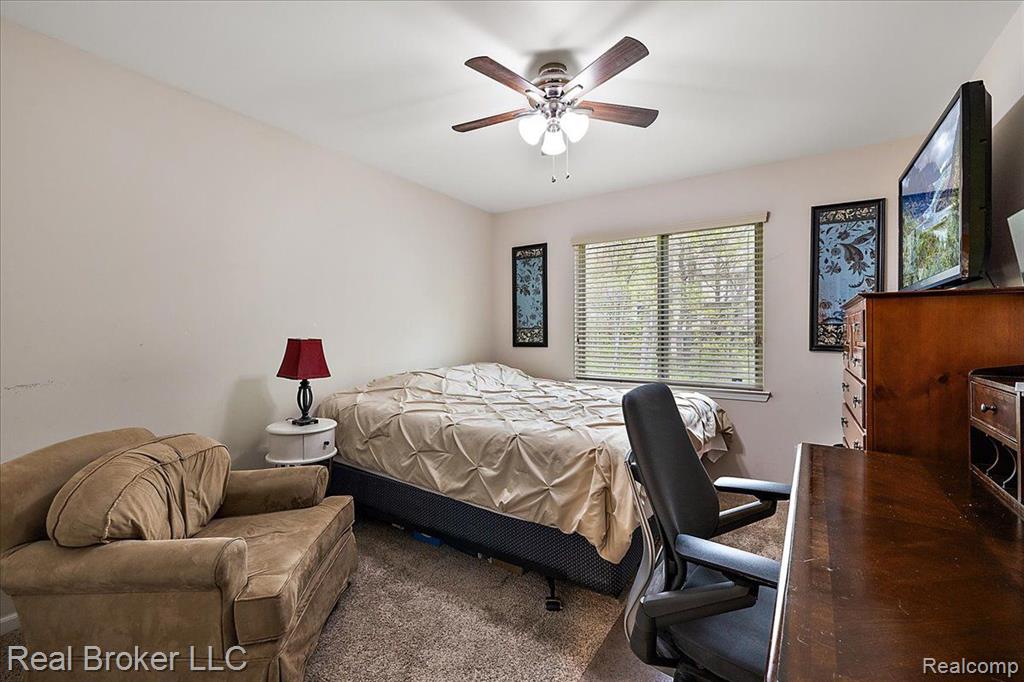 5633 GOLF POINTE Drive, Clarkston, MI 48348 — Photo 63