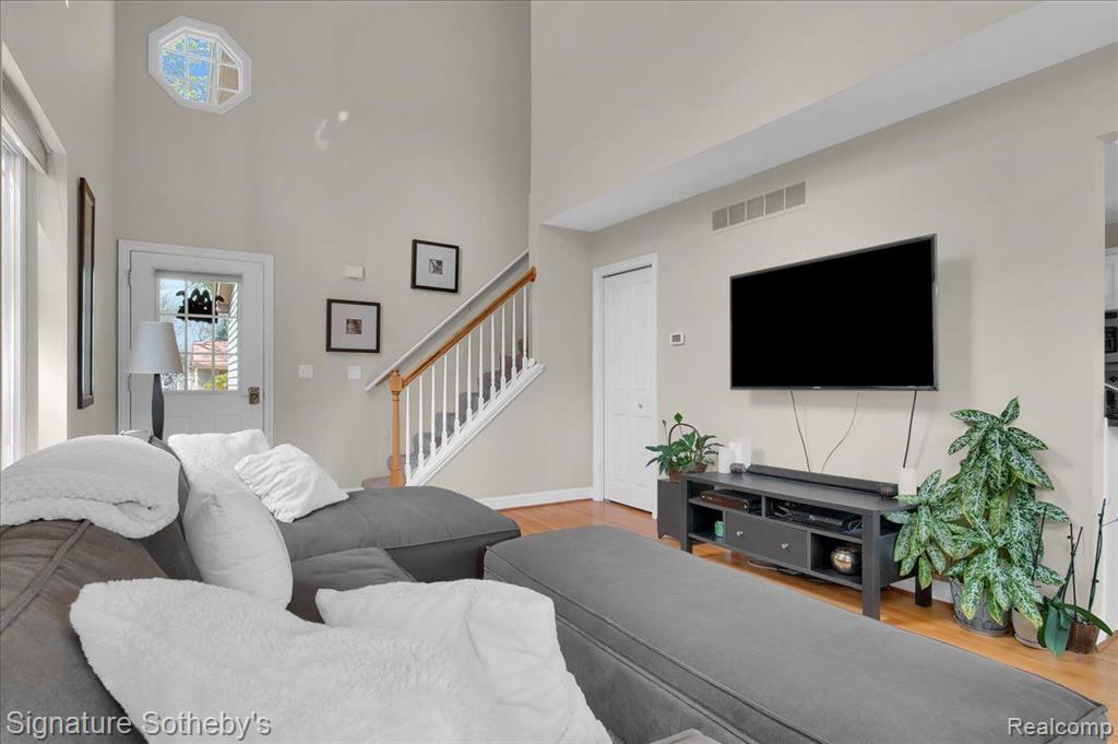 922 SYMES Avenue, Royal Oak, MI 48067 — Photo 6