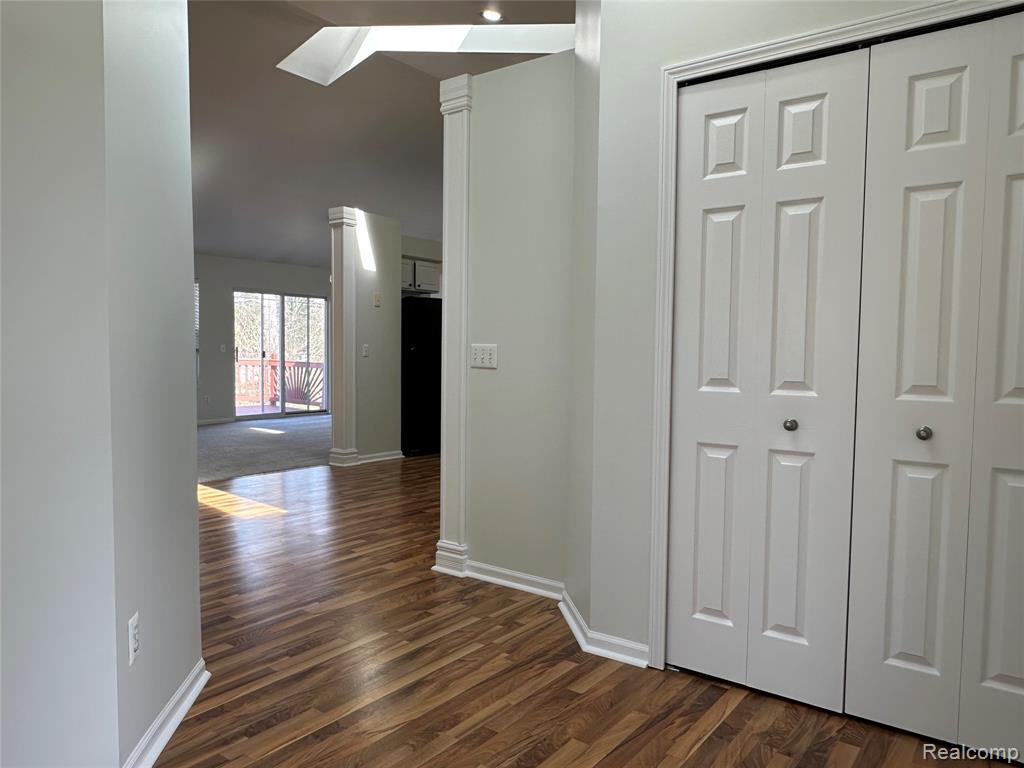 357 Victorian Court, Belleville, MI 48111 — Photo 5