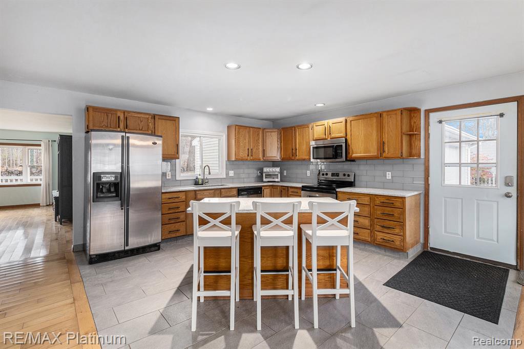 4653 Webberdale Drive S, Holly, MI 48442 — Photo 10