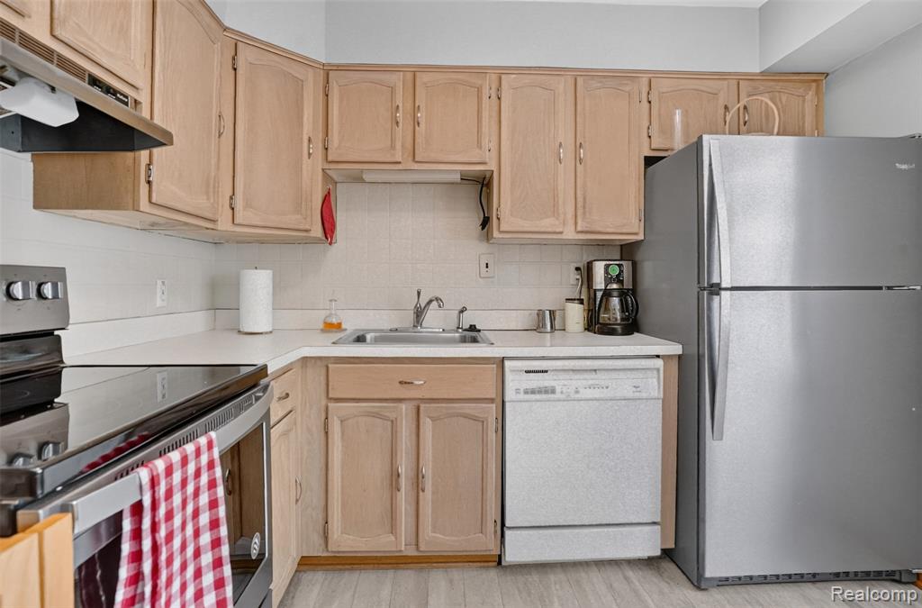 15690 Birwood Avenue, Beverly Hills, MI 48025 — Photo 7