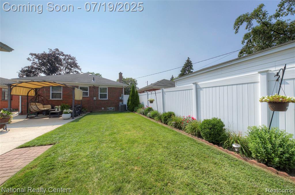 8126 Dale Street, Dearborn Heights, MI 48127 — Photo 61