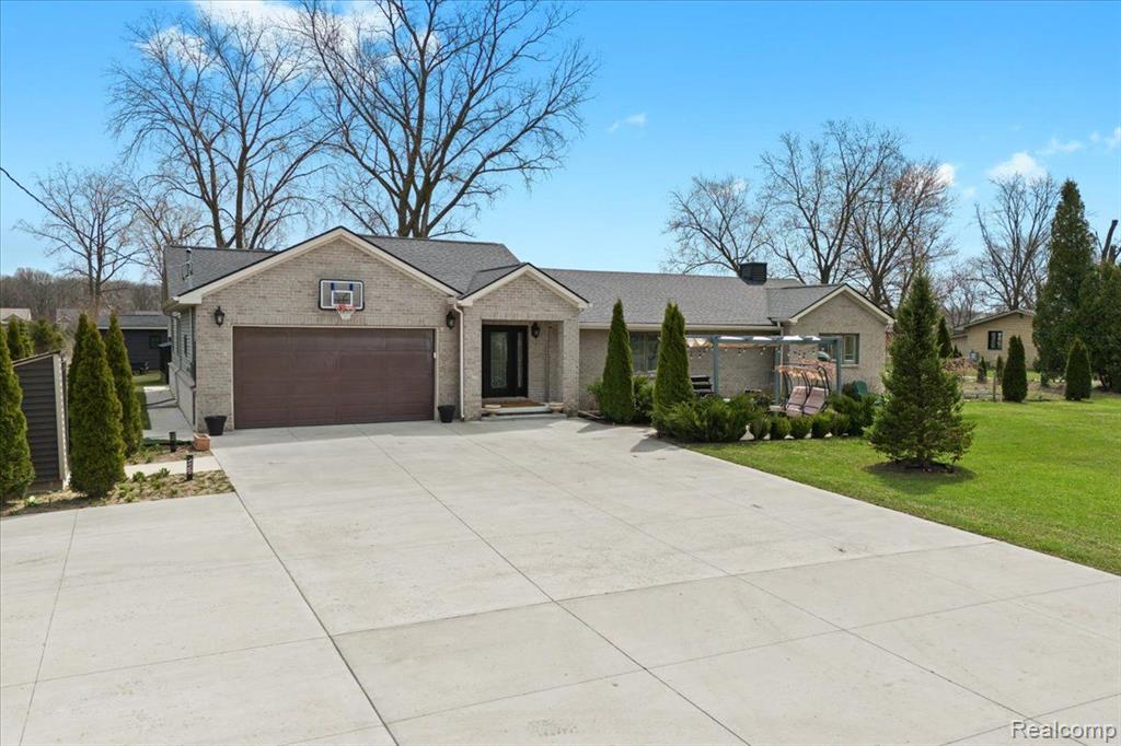 4075 BARR Road, Canton, MI 48188 — Photo 44