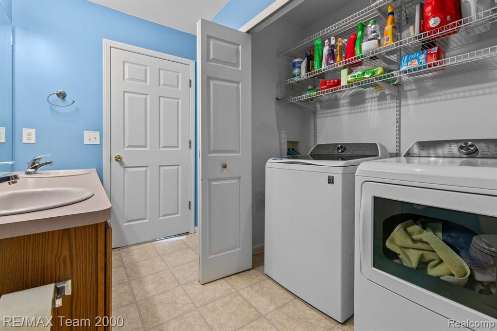 4717 POND Run, Canton, MI 48188 — Photo 38