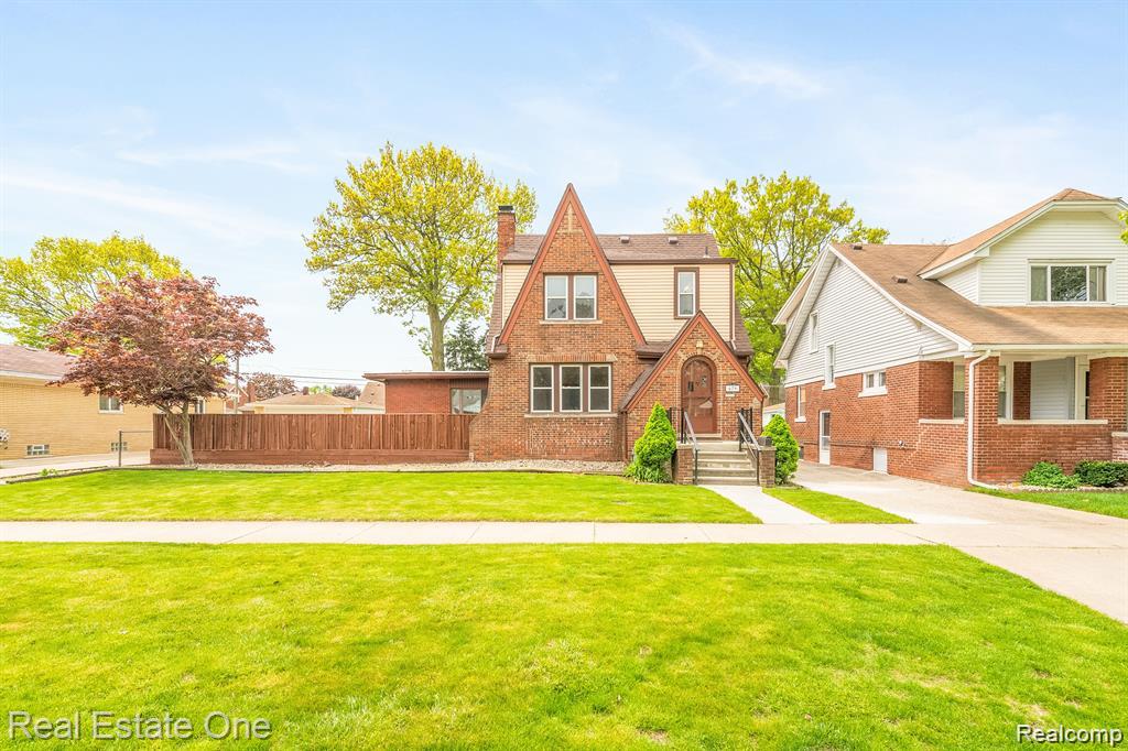 679 Emmons Boulevard, Lincoln Park, MI 48146 — Photo 2