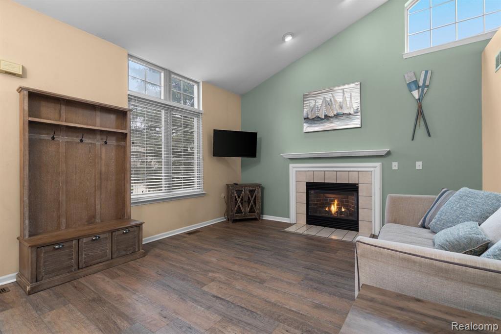 5617 VERSAILLES Avenue, Ann Arbor, MI 48103 — Photo 4
