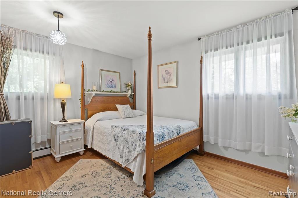 1785 Middle Road, Highland, MI — Photo 16