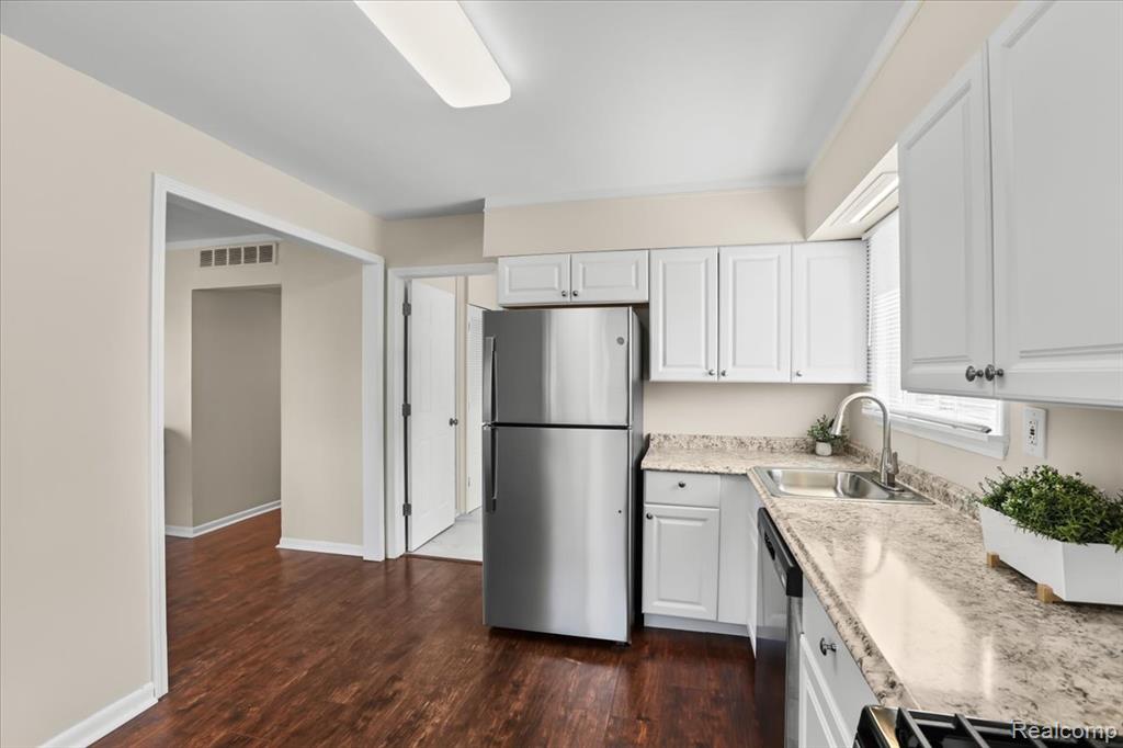 9243 Cornell Street, Taylor, MI 48180 — Photo 9