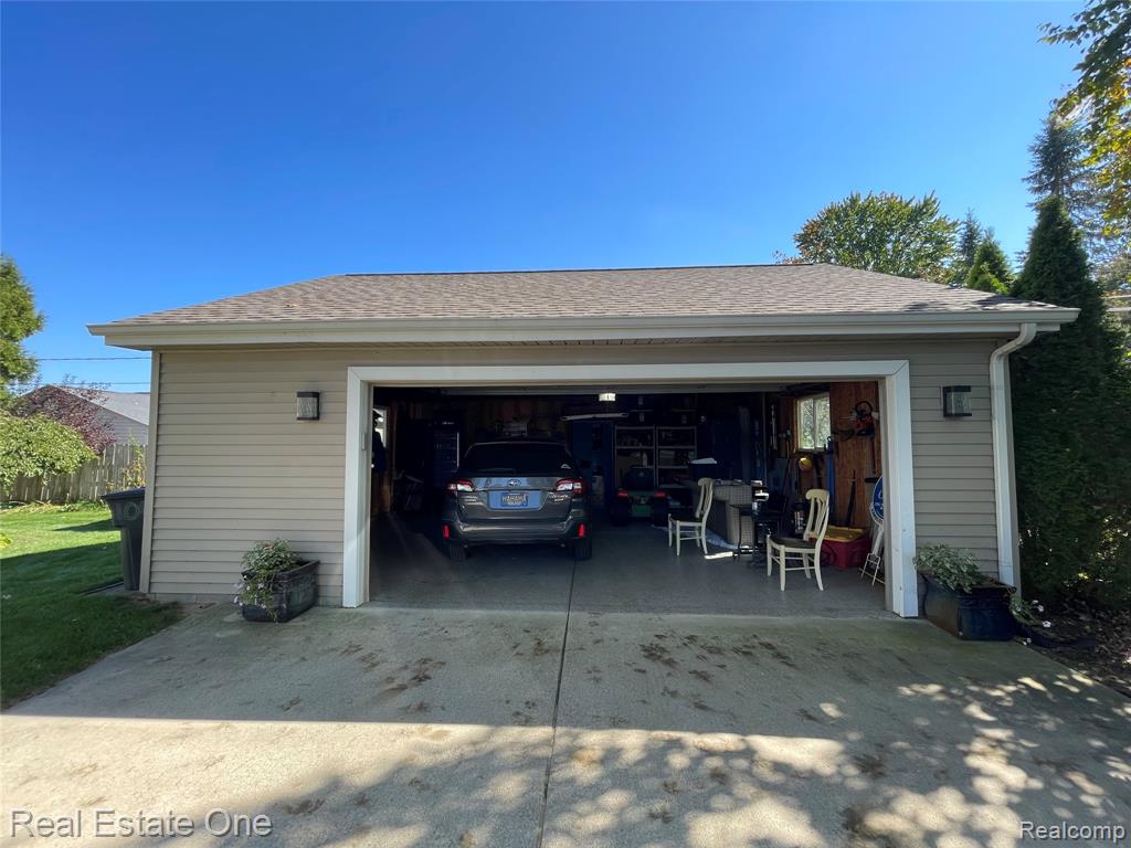 10438 King Road, Davisburg, MI 48350 — Photo 40