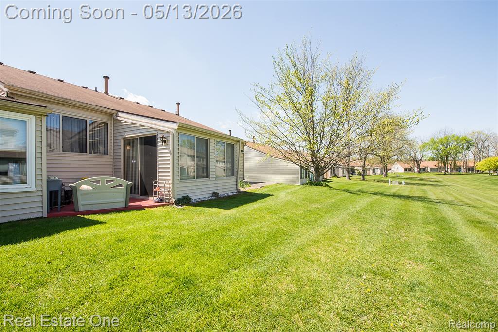 61962 YORKTOWN Drive, 2, South Lyon, MI 48178 — Photo 30
