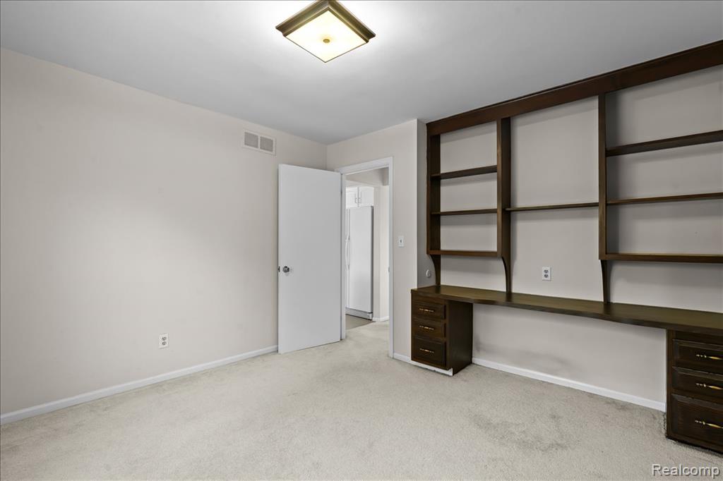 5394 Tequesta Drive, West Bloomfield, MI 48323 — Photo 23
