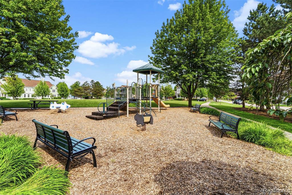 50223 Monroe Street, Canton, MI 48188 — Photo 32